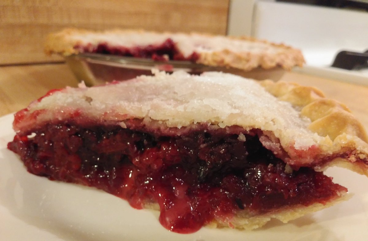 ParnellChef's tweet photo. #ThingsThatKeepDisappearing Cakes and pies in my house!👨🍳🍰🥧
https://t.co/KmGApJxcnv
#foodie #foodies #foodblog #foodblogger #foodbloggers #SorryOfficerBut #IAmInTheMarketFor #SaturdayThoughts #SaturdayMotivation #SaturdayMorning #SaturdayVibes #SaturdayKitchen #ParnellTheChef https://t.co/FE3MVYzWjY