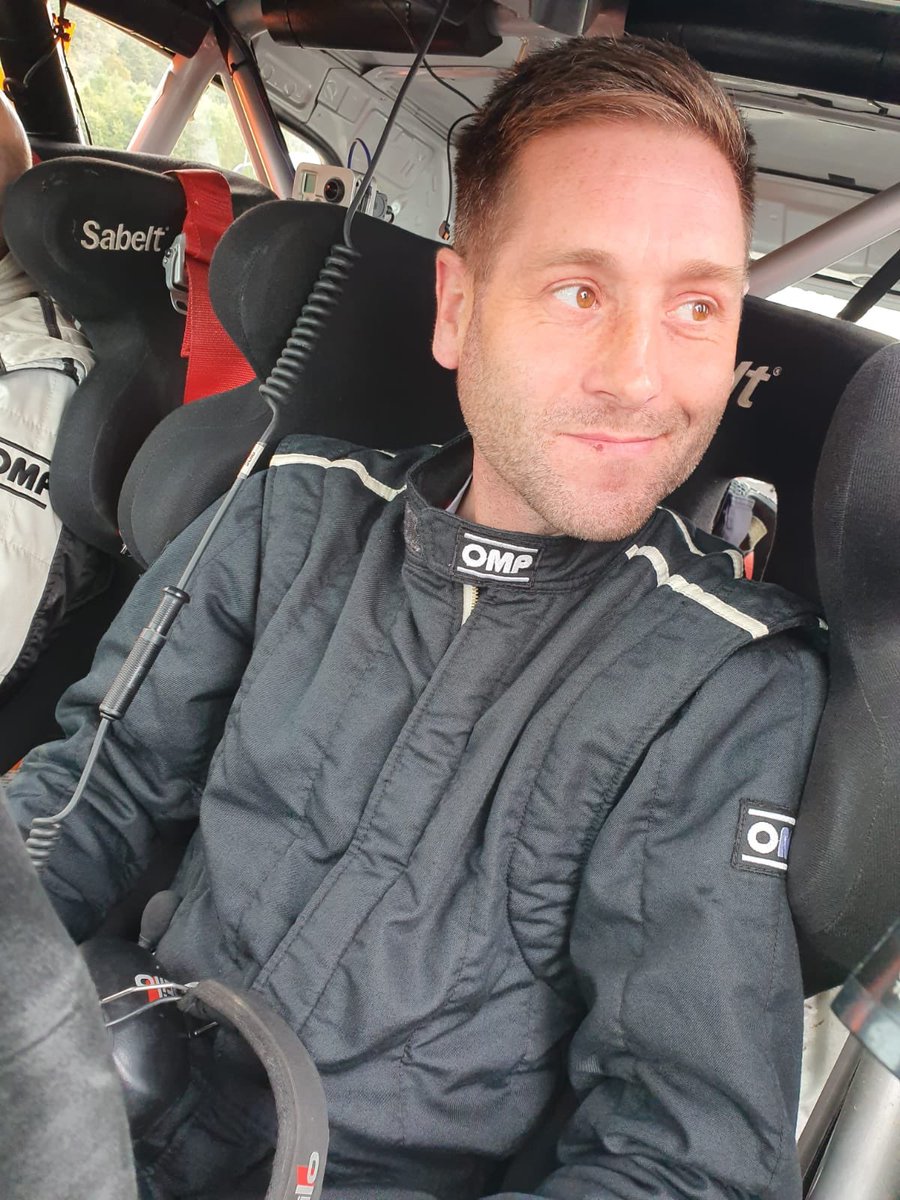 SRC_Rally's tweet photo. ⏱ A change of car hasn’t hampered Bogie then as he establishes a 10s lead at the head of the @GallowayHills 👇🏻
Armstrong is second ahead of an impressive Young, but it’s Wink who is provisionally 3rd as Young is ineligible for points... #SRC19 https://t.co/bW7fdg8wwm