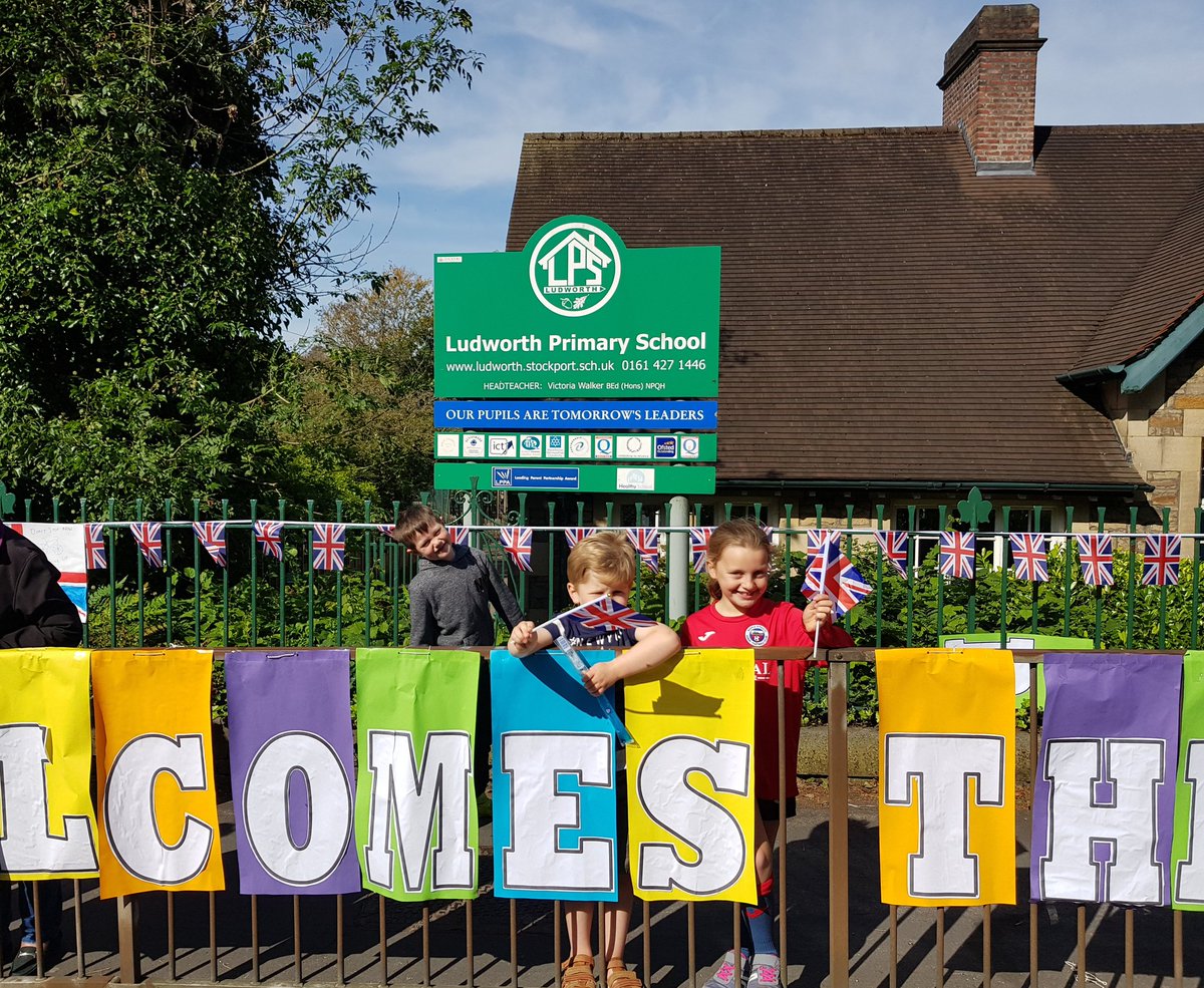 RachaelGooding's tweet photo. @Ludworth Primary School getting ready to welcome @TourofBritain to Marple Bridge! https://t.co/3J8o0j0ZyZ