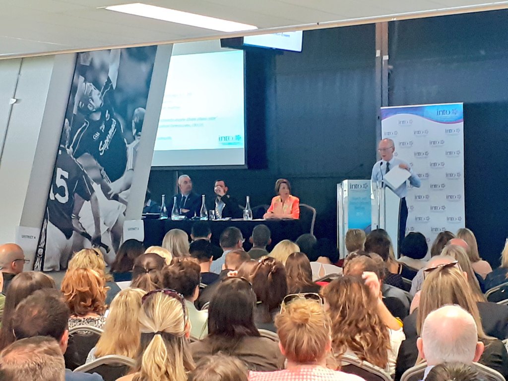 INTOnews's tweet image. Deputy General Secretary Noel Ward updates members on the big ticket issue of #Budget2020 reiterating the three key aims of @INTOnews  

#ClassSize #Funding #SupportLeadership #InvestForTheBest