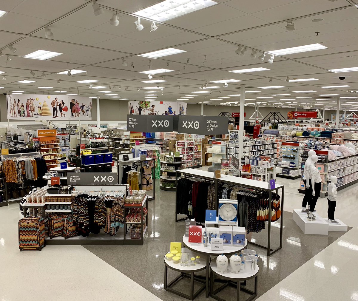 DrzymalaStephen's tweet image. Had so much fun with the #Target20 launch today! Love this team! ❤️🎯 #targetstyle #designforall  #target @Target @Cynthiagallo7 @aldenkooken @CCasarez1 @VisualMiami