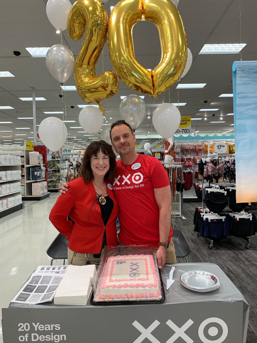 DrzymalaStephen's tweet image. Had so much fun with the #Target20 launch today! Love this team! ❤️🎯 #targetstyle #designforall  #target @Target @Cynthiagallo7 @aldenkooken @CCasarez1 @VisualMiami
