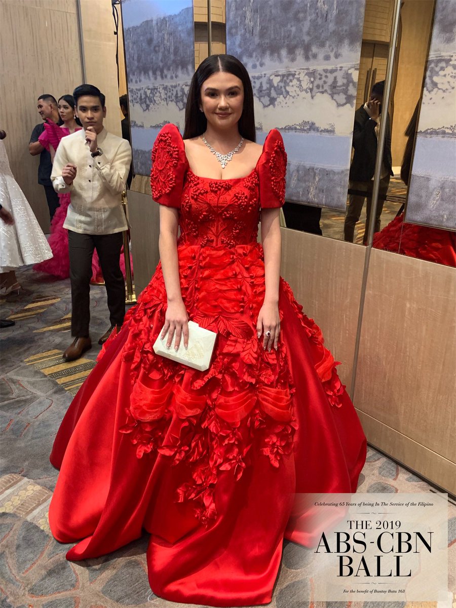 ABSCBNStarsPoll's tweet photo. #JodiStaMaria, #AngelicaPanganiban, #ShainaMagdayao, and #BelaPadilla are also there at the #ABSCBNBall2019 https://t.co/xlx2JpdW8O