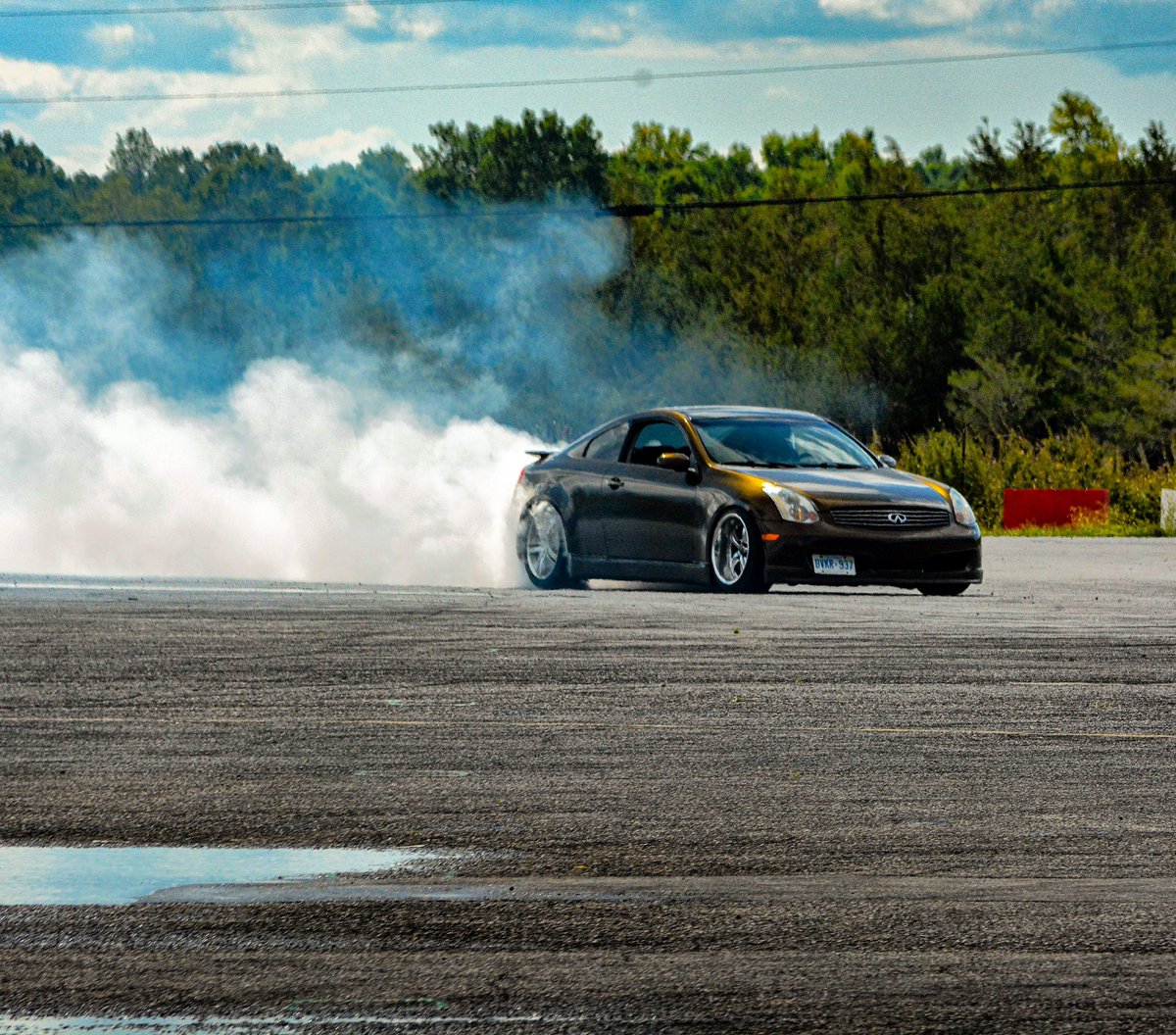 SLAP_Train's tweet photo. @sweetridez_ ๐ธ Snapping at the Pad! #menacerides #shannonvillemotorsportspark https://t.co/HGEGyyn4LH