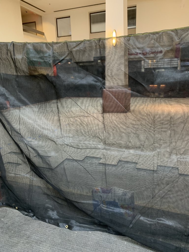 AtoZ_Retail's tweet photo. @Ret_Archaeology @TheArizonaMoore @KoubuPilot They’re replacing the carpet in the food court with some nice modern tile. Section by section. https://t.co/dbeCLdXLsZ