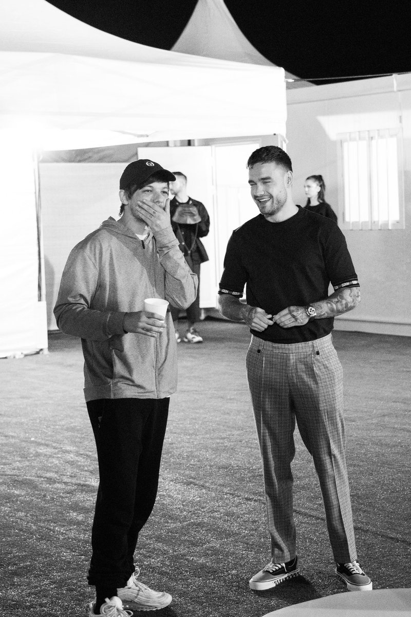 If she stans Liam she’s freaking about lilo in 2019