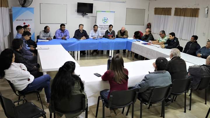 subsepartcomyg's tweet photo. En #LasGarcitas siguiendo las instrucciones del Gobernador @domingopeppo se conformó con las formalidades legales, el Foro Vecinal número 50. Seguimos construyendo una comunidad alerta y solidaria. 
#MasParticipacionYPrevencion
@ChacoGobierno 
@SeguridadChaco 
@FantinNestor https://t.co/aNGI3KMsAG