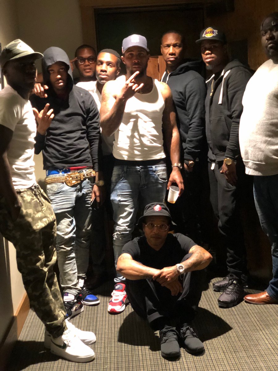 YounG Moose tweet media