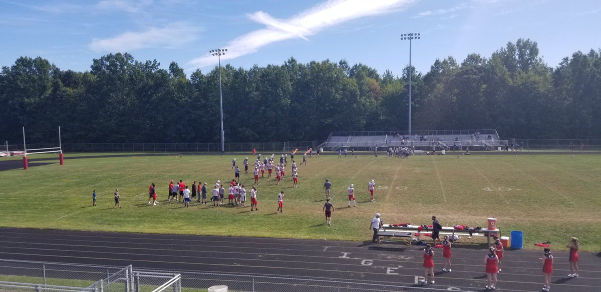 CoachJeffEssig's tweet image. JV🏈
Final

#BTFB19🏈 24
Scott HS 7

#RepOhio