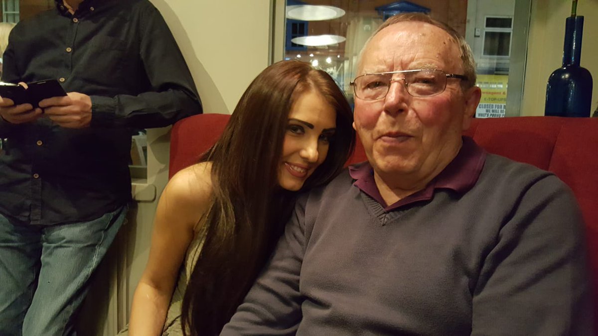 Would like to say a huge thank you to all the staff @acutemed1 for your amazing support, care and compassion through a really difficult loss yesterday. My family are very grateful as I am I. Thank you for helping my grandad finally be at peace. 😭💖😭