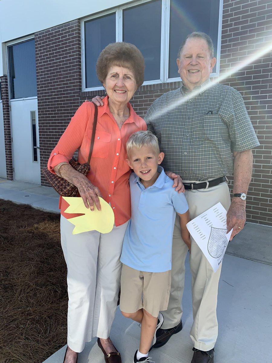 Caroline_Turke's tweet photo. So nice to have grandparents visiting our classroom! https://t.co/uga4L06Uf7