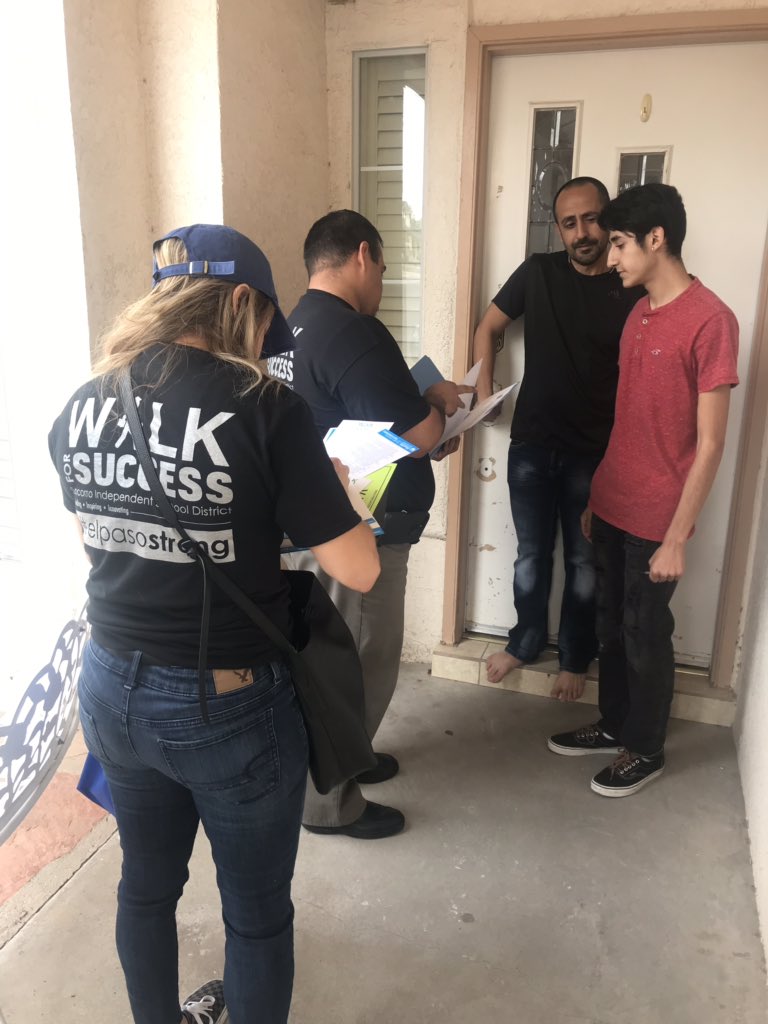 FGerardo_PHHS's tweet image. 🤩Welcome back to #TeamSISD Arturo🤩#WalkforSuccess @WClarke_MS @MCooper_ES @CCraft_ADM @Americas_HS #blazernation
