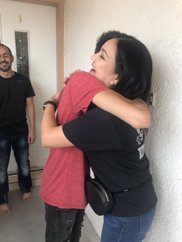FGerardo_PHHS's tweet image. 🤩Welcome back to #TeamSISD Arturo🤩#WalkforSuccess @WClarke_MS @MCooper_ES @CCraft_ADM @Americas_HS #blazernation