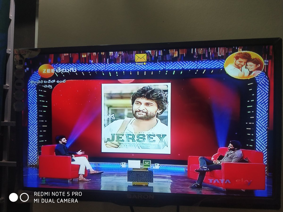 Naresh_ABTB's tweet photo. Present My Life Time one Favourite Movies
#PillaZamindar
#BBM
#KGVG
#NinnuKori
#MCA
#AWE
#Jersey
#GangLeader
#KTUC #KTUC4 #ZEE5Telugu #ZEETelugu #GangLeader #Nani
@impradeepmachi @NameisNani @nanifansclub @NaniFanForever https://t.co/UtEjkUF6nW