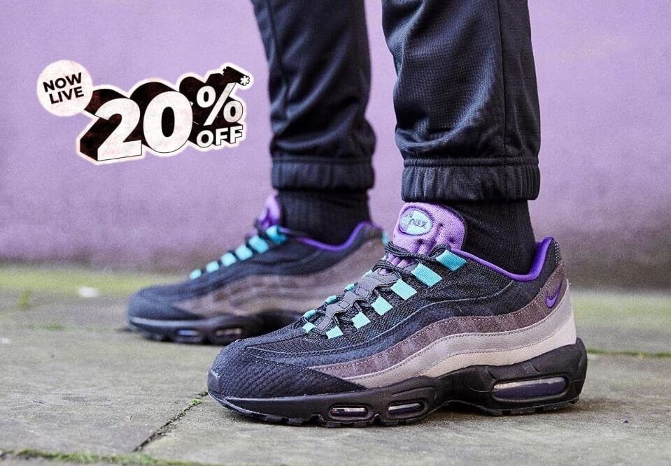 thesolesupplier's tweet photo. Hey students, take 20% off full priced footwear over at Footasylum now! 🎓

https://t.co/hepX7BGfUm https://t.co/9dqalBySE5