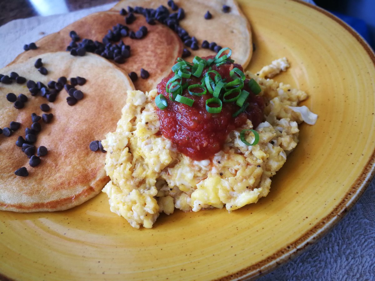 Cu_pidd's tweet photo. Woke up dumb early.... Here... breakfast you fuckers
#basicshits https://t.co/JJ71u158NK