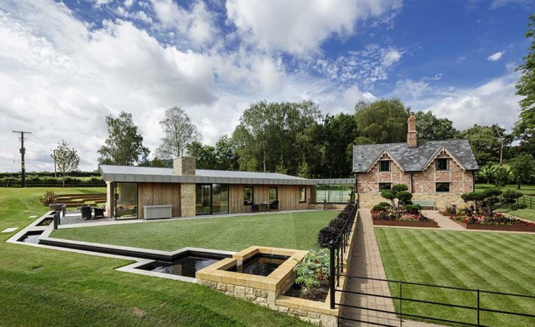 WaterGardenSol's tweet photo. We installed the tailored linings, cascades and filtration @OaseUK for this rill at Lane’s Cottage working alongside @GuyDJones The home has now been shortlisted for the Daily Telegraph Homebuild Awards https://t.co/0XvJ51rDDg https://t.co/KBtzV2O8xi