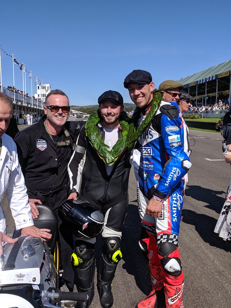 DavidaHelmets's tweet photo. #davidahelmets bursting with pride here @goodwoodrevival. Koura Racers on the podium @SamClews takes 2nd with Hickman & Glen English 3rd with Molner #GoodwoodRevival. First in modern times for a helmet made in england #davidauk #nortonmanx https://t.co/pJPicQqM52