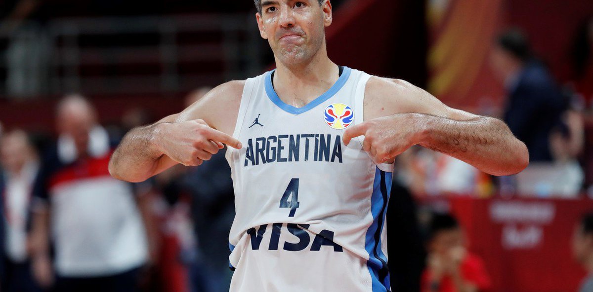 juancholoc8's tweet photo. #BasquetEnTN No viví el logro de la Generación Dorada porque nací después pero que me siento orgulloso y representado por esta nueva generación que nos representa con "EL ALMA", VAMOS ARGENTINA!! 👏🏻💪🏻🇦🇷🇦🇷 https://t.co/XdbMW70OF0