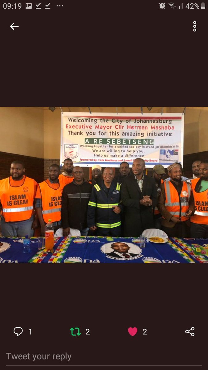 AzizAlly16's tweet photo. @DrAmandaBowen @AIC100 @AlexCFotography @MotalaZarina @PRASA_Group @matthewellis97 @PaulivW @ferialhaffajee @1navl The manifesto of @Our_DA states they can bring real change that builds One SA for All what a load of hogwash. In #Ward58 @HermanMashaba & @MmusiMaimane yet again agree to meet some communities and not others, only they know the real reason #TaskAcademy https://t.co/yduwwwFRzz