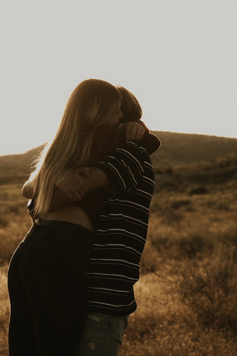 marz_____'s tweet photo. k$’s hugs > everyone else’s hugs https://t.co/7iR5c3yNcI