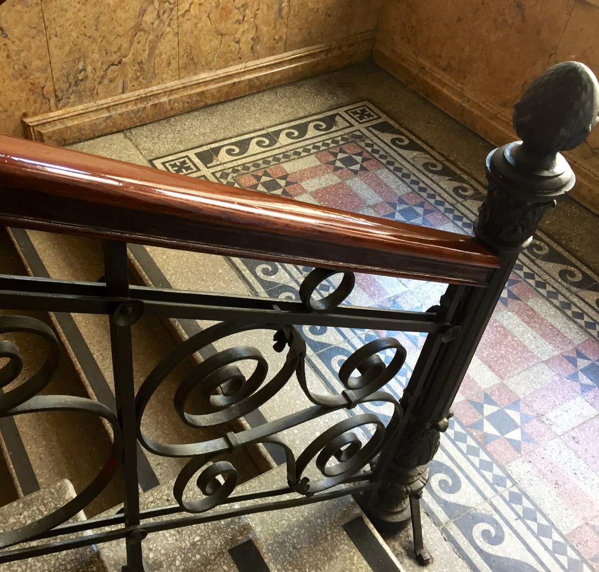 ruutuikkuna's tweet image. Hki #erottaja2 auki ekaa kertaa yleisölle #helsinkidesignweek