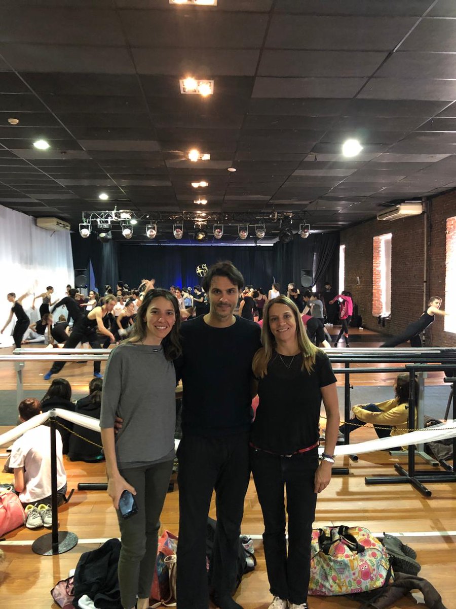 igoryebradanza's tweet photo. @openartrosario @BNSballet Gracias al equipo de @openartrosario por invitarme como jurado y representante de @BNSballet ๐บ๐พ Un gusto poder impartir clase, imaginar variaciones y compartir experiencias ๐๐คช๐๐๐คช๐#DreamsComeTrue #NeverStopDancing #LoveMyJob #BalletForever #Ballet #BalletLifestyle #Uruguay https://t.co/yuaptSe7aD