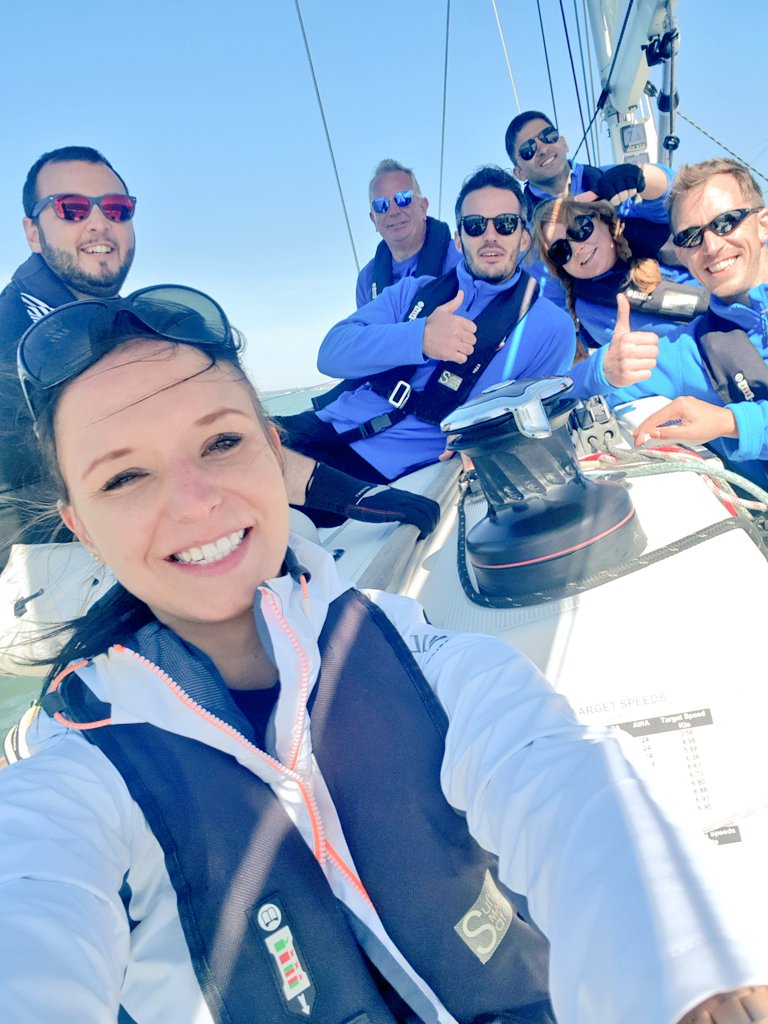 MironaTomala's tweet photo. Sailing with the dream team! Preparing for our third race of the day! ⛵ #Sailing #LittleBritain32 @LBCC_sailing https://t.co/VsuyW2cGo2