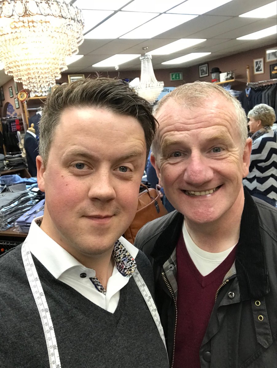 SuitorBrothers's tweet photo. One year ago today.... ⁦@JakeOKane⁩ looked less miserable than usual...😂😂😂 #GGG #GetUpGetOutGetAtIt https://t.co/4JTseCuU8E
