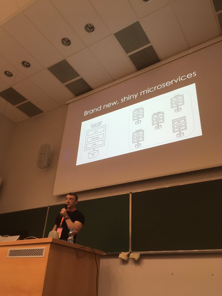 abenedykt's tweet photo. To jak zrobić dobrze te systemy rozproszony? @spetzu na #bbq4it #bbdays4it https://t.co/S0WY7Sm8Au