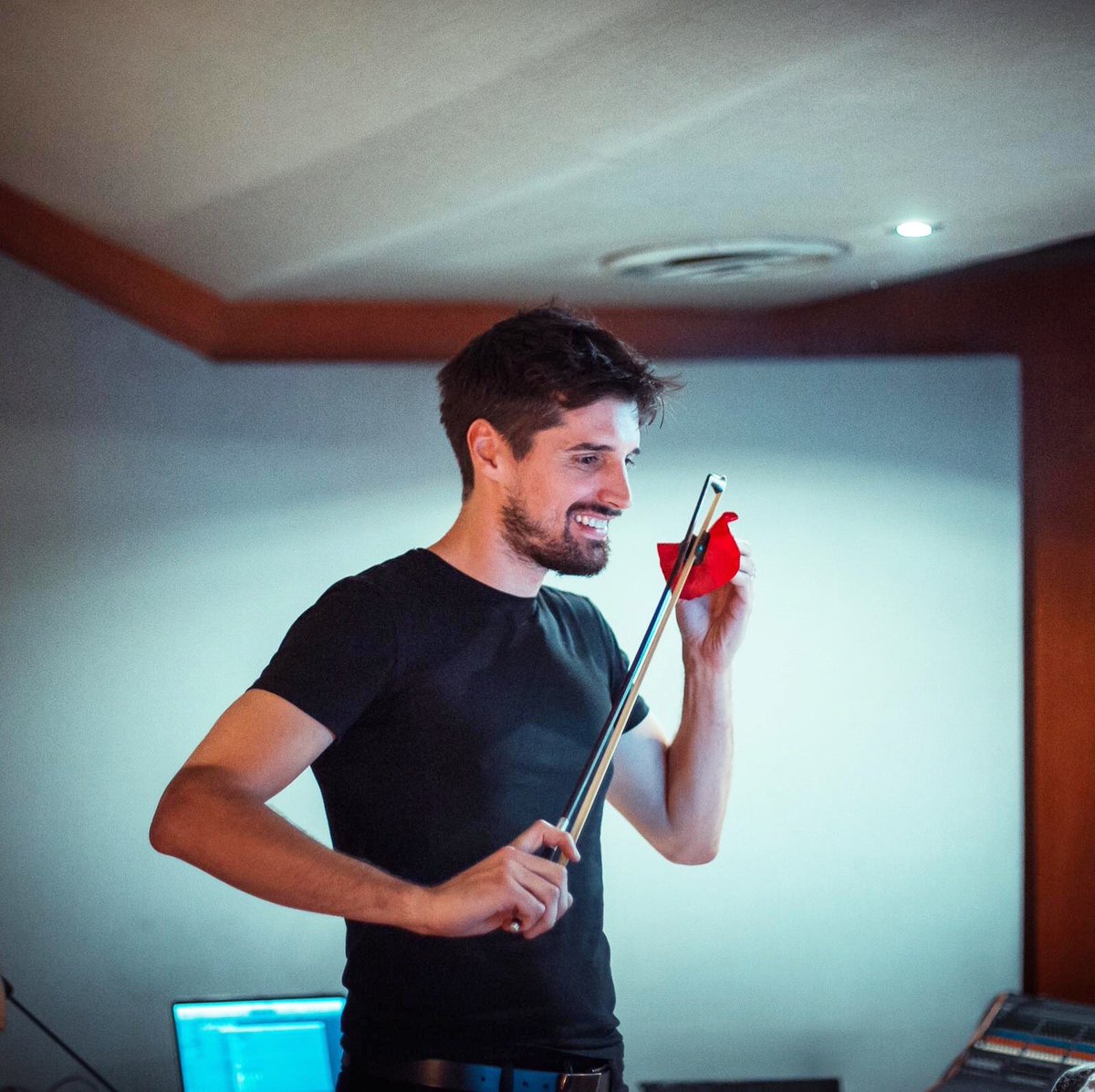 lukasulic's tweet photo. Something new was born. 
Can’t wait to tell you more in the next days ... 🎶🔥🎻 https://t.co/I3jXeXQB2Y