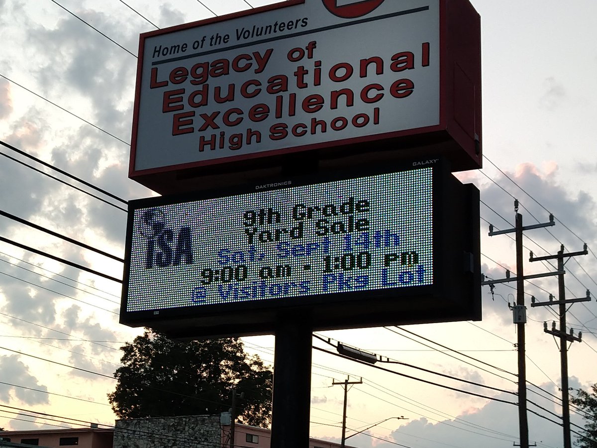 smagadance's tweet photo. It is a beautiful morning to come out to shop & support @ISA_Globies Class of 2023 raise $$ for their trip to @Heifer! See you from 9a-1p. @WeGoPublic @NEISD #ISA25 https://t.co/H1FHaGAdeZ