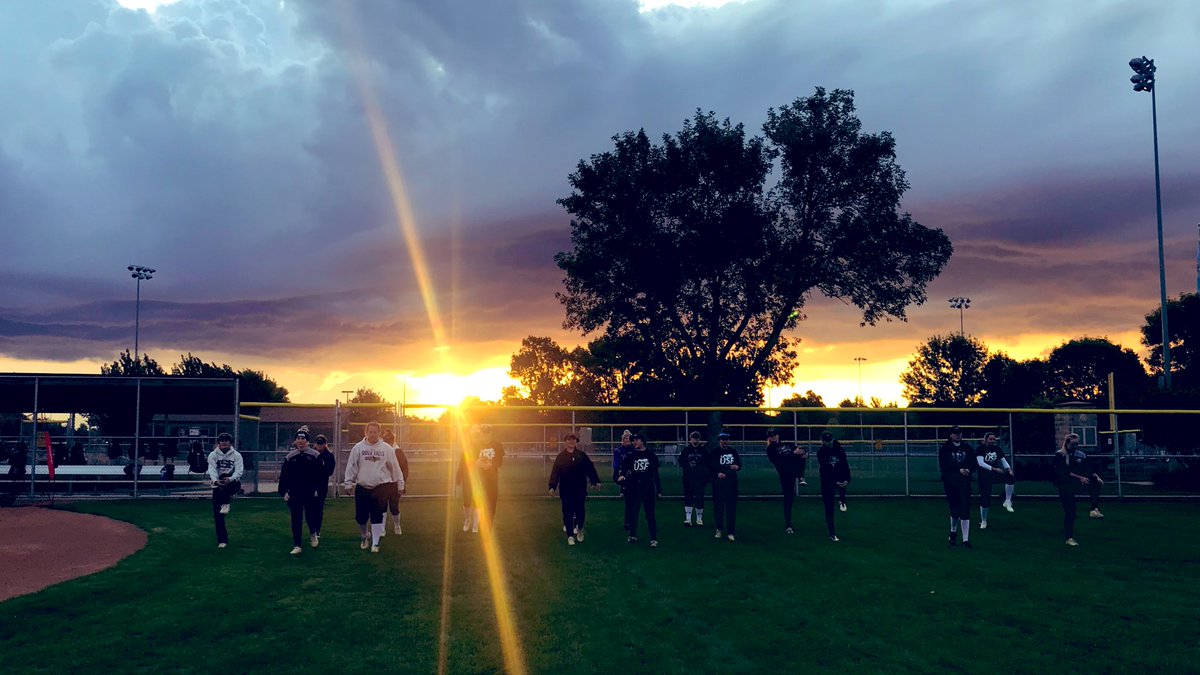 USFCougarsSB's tweet photo. Rise and grind! Getting better as the sun comes up! #WoM #AWAFIAYG https://t.co/bJ0CZWYDww