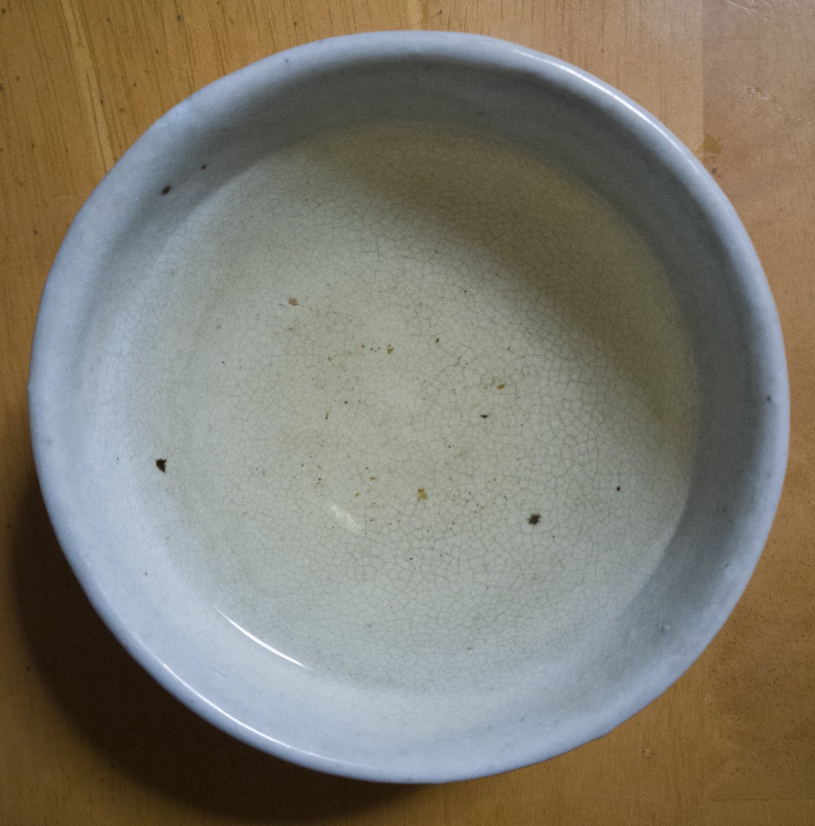 akio121's tweet photo. 本日のお茶02
Gaoshan Gushu Huangpian 2019 #YiwuMountainPuerTea
#PetrNovak #茶壺
80ml3.6g 12秒、83度、86度、93度、99度、95度
プーアールは100度で淹れるのが基本と思っていたが、生茶の若いのだともう少し低い方が良い茶葉もあるので、細かく温度を変えながら。93度がバランスがいい。 https://t.co/w8oFdiQMSt