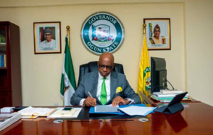 CovenantTinubu's tweet photo. Tribunal affirms Dapo Abiodun of the APC as winner of Ogun Governorship poll...👍
#NextLevelConfirmed https://t.co/yYRiyhdUrE