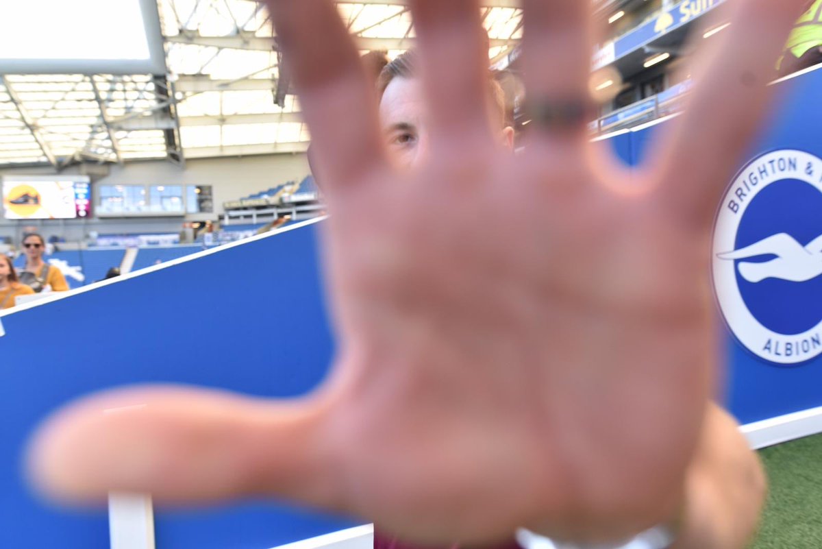 BurnleyOfficial's tweet photo. No cameras please... https://t.co/9JPKUYe791