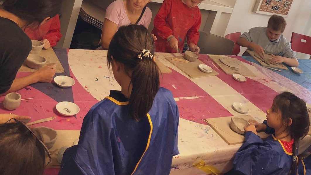 ADVANTBeiten's tweet photo. Auch #Eltern brauchen mal eine #Auszeit. Mit unserer "BB-Kids"-Reihe geben wir unseren Müttern & Vätern bei #beitenburkhardt genau das! Während die #Kinder unter Aufsicht mit Spaß & Spiel unterhalten werden, dürfen sich die Eltern eine wohlverdiente Pause gönnen. #BBInsight https://t.co/jlUgBUYOQb