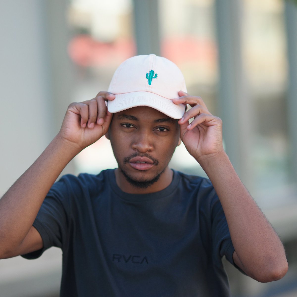 theo_feel's tweet photo. Awe,sharp fede dintshang? https://t.co/GiXEwlFwJ8