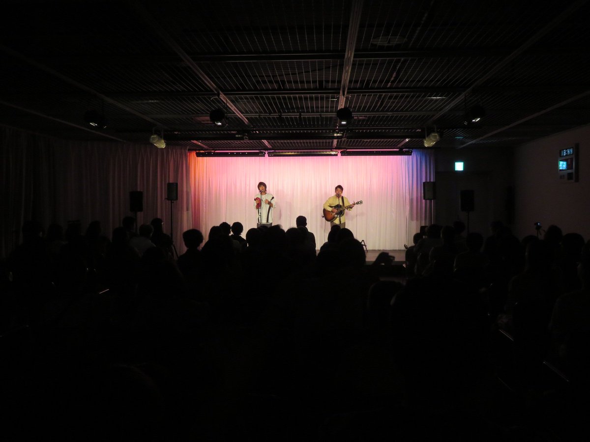 chick2224's tweet photo. 岡山シンフォニーホールでの、にこいち岡山ライブにお越しいただきましてありがとうございました！
今回のライブ開催にあたり、FM岡山様、レディオモモ様、赤磐市の皆様、遠方からお越しいただいた皆様に感謝の気持ちでいっぱいです。
井指くん松田くん、最高な岡山でのライブをありがとう‼
#にこいち https://t.co/45TGtSy521