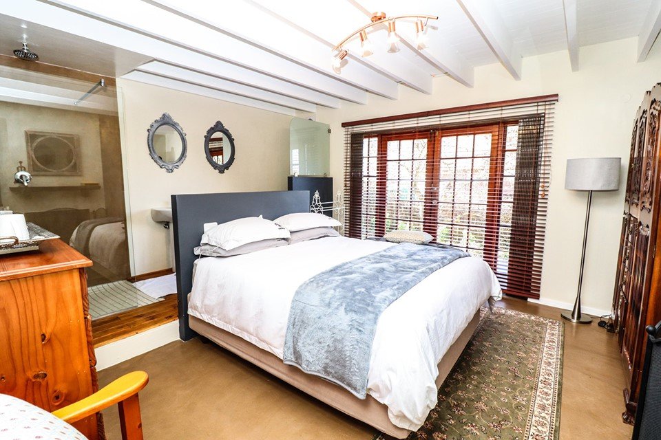 Looking for the ideal break away not far from #Gauteng? Then check out Cinzaco Kanzan Guesthouse, fab #gay-owned accom in the village of #Dullstroom, halfway between Gauteng &amp; Kruger National Park. 9 non-self-catering rooms in beautiful grounds. bit.ly/2XK1DUV <a href="/CinzacoD/">Cinzaco Dullstroom</a>