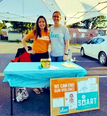 EnglishTeach07's tweet photo. Maryville @MomsDemand are up and at it bright and early to spread the #BeSMART message in Nodaway County, Missouri. Come see us...we’d love to talk about how to model gun safety❤️ https://t.co/9Ro1WphKzO