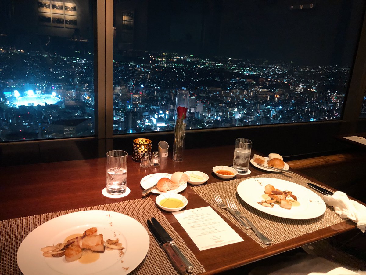 Uno Twitterren 横浜のシリウスというレストランで夫に誕生日お祝いをしてもらいました 夜景ディナーなんてもう何年も行けない気がするので 行けて良かった ありがとう