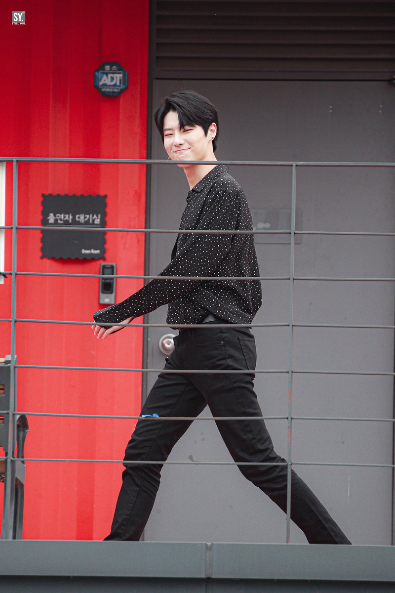 stillyouSY's tweet photo. Napaka cute at gwapo naman ni lodi🥰
#X1 #조승연 @x1members https://t.co/0fe49MQNDR