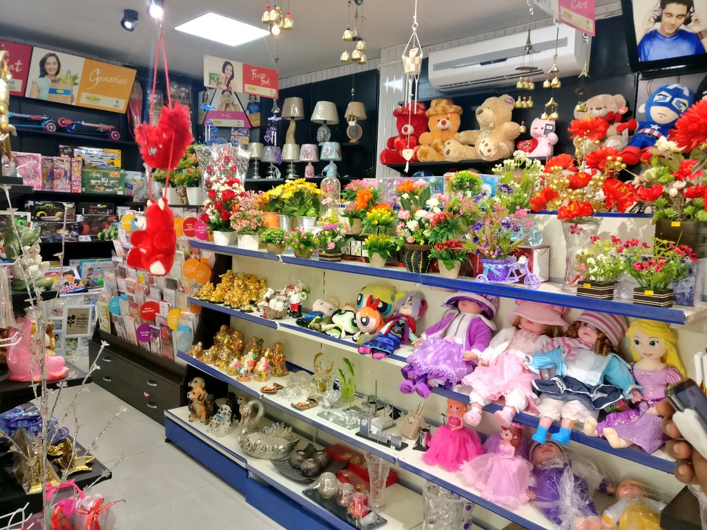 shaifalisinghc's tweet photo. #Ludhiana I Not to be missed!!!
The exclusive gifts collection and kids toys & stationary corner while you shop at #InandOutStore & fuel at #BPCL fuel station M/s Auto Power, Phase-I.
@BPCRetailSang
@BPCLRetail https://t.co/5jtRTL1MZO
