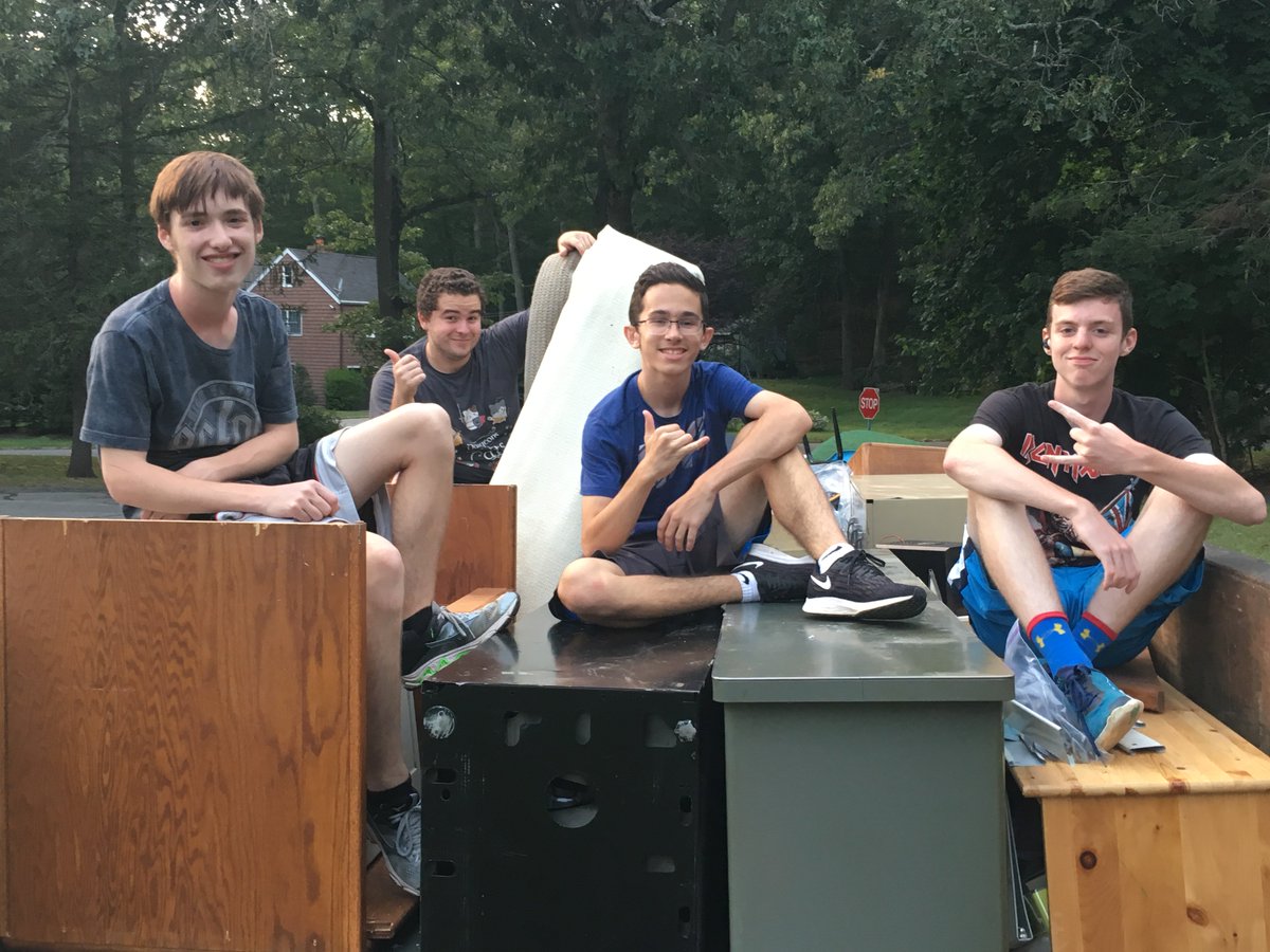 StJeromeNorwalk's tweet photo. These kids.....always ready to help again (even after XC practice)! Thanks for filling our dumpster with the heavy, bulky stuff! Tim, Matt, Sean, Anthony, and Jimmy. Thank you from the St. Jerome family!!!! 
@ascsnorwalk @NDFprincipal @Diobpt @StMatthewNorwlk  @StJeromeNorwalk https://t.co/rgDs84tzYV