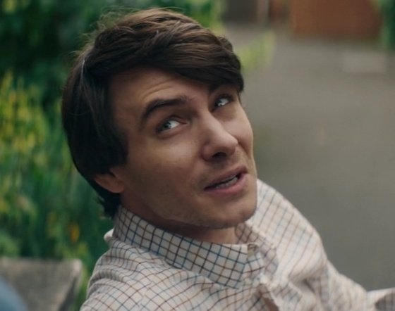 HarryLSource's tweet photo. Captures of Harry Lloyd in the trailer of Philophobia. 
Link: https://t.co/rfocuP8Hy2 https://t.co/f5JhEA6cZp