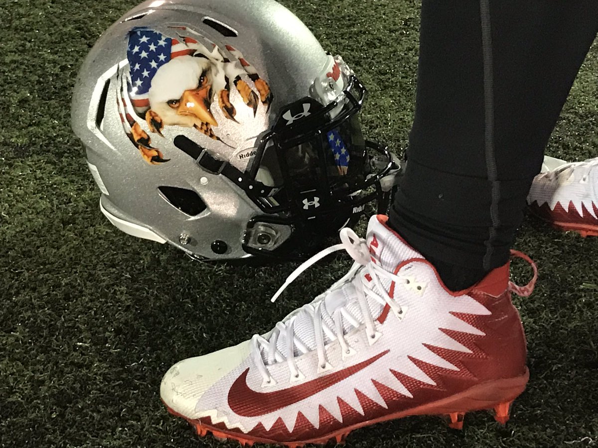 Syracuse1848's tweet image. PLAYOFF ACTION BEGINS FOR THE SYRACUSE STRONG #Syracuse’s @NFALeague champions take the field at Valley Sports Complex tonight. The undefeated @StrongSyracuse take on the Lockport Wildcats in the NFA playoffs at 7. #GoStrong #SyracusePride youtu.be/QNO9o6Z2RtE