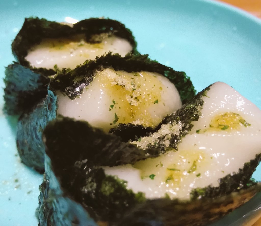 MONOM7's tweet photo. #餅

1人暮らし始めたら真っ先に電子レンジと餅と海苔を買おう･･･
味付けは調味料がないからやき弁のコンソメスー���で https://t.co/cYyBhehVHi