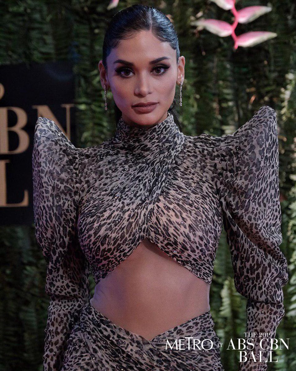 darylperez1040's tweet photo. Miss Universe 2015 Pia Alonzo Wurtzbach Pak! (@piawurtzbach) at the 2019 ABS-CBN Ball! 
(📸 @magicliwanag)

#METROxABSCBNBall2019 #ABSCBNBall2019
#WellStyledLife
#MetroStyleWatch #PiaWurtzbach #BBLoveMore #PiaABSCBNBall2019 https://t.co/ziPQYqtikU