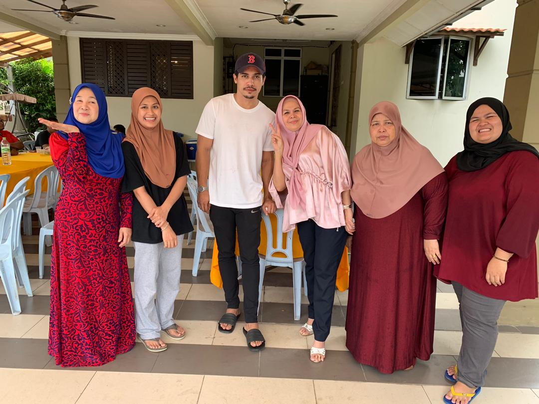 Aine_kamaruddin's tweet photo. Thanks @Yusufbahrin1 aka Dr amar sbb sudi dtg ke majlis kami td... 
#teruja 
#demamsweetdreambelumhabis
#Dramarabgtajul https://t.co/GKTvFtr87T